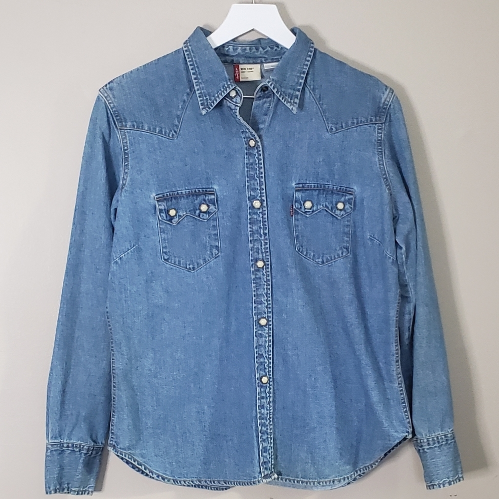 Levi's Button Down